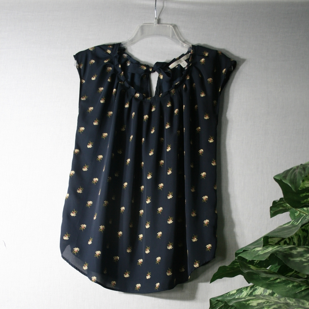 LC LAUREN CONRAD navy cap sleeve blouse